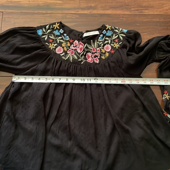 ZARA EMBROIDERED TOP - Picture 7 of 9